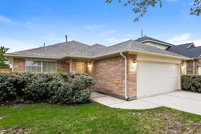 Building Photo - 16102 Majestic Glen Ln