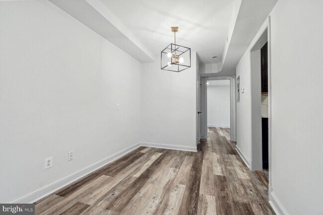 Foto del edificio - 4420 1st Pl NE