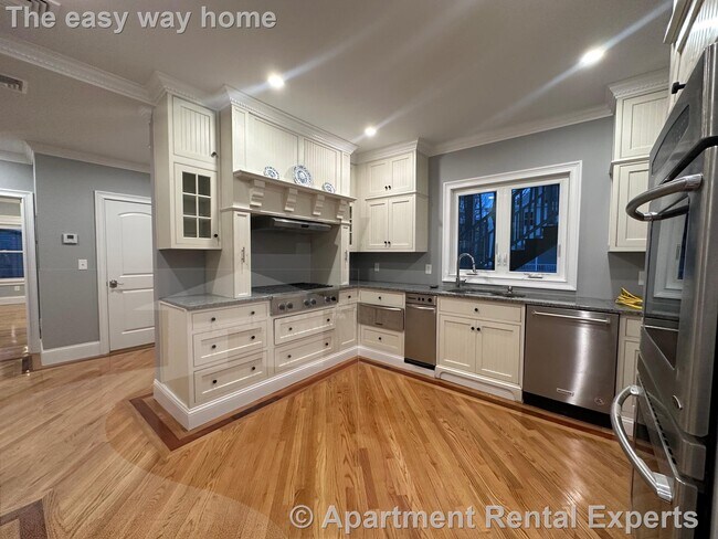 Photo - 66 Dudley St Unit #1 Apartment