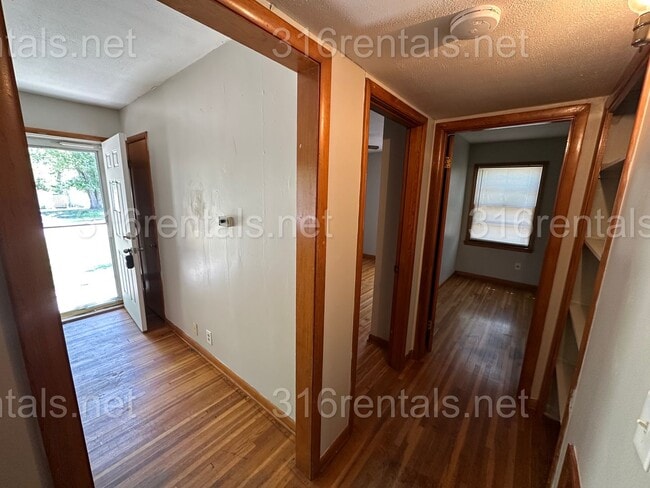 Building Photo - 3114 W Dora St