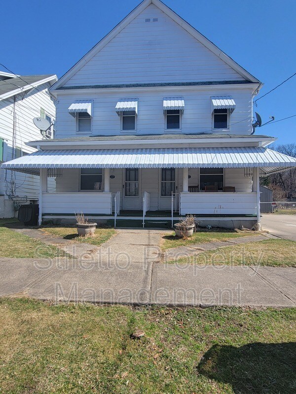 227229 St Clair St, Wilkes Barre, PA 18705 Condo for Rent in Wilkes