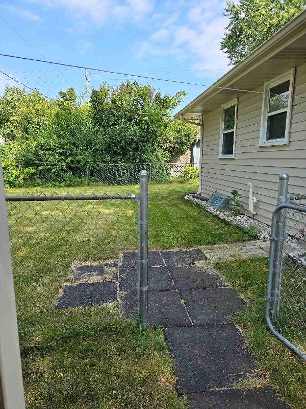 Building Photo - 205 Meade St