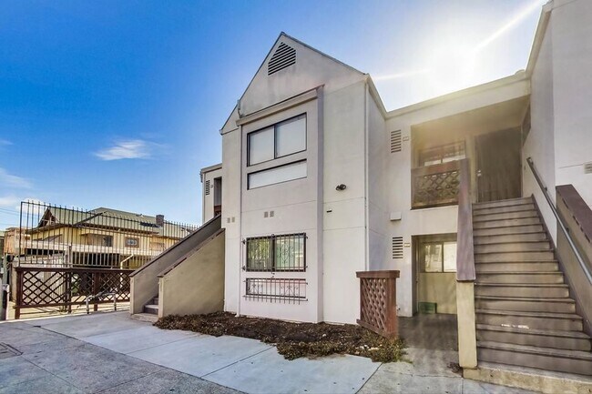 Foto del edificio - Updated Apartment near BART. 1 month Free!!
