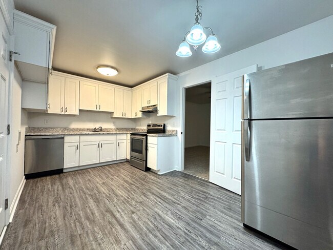 Foto del edificio - 613 W 4th Ave