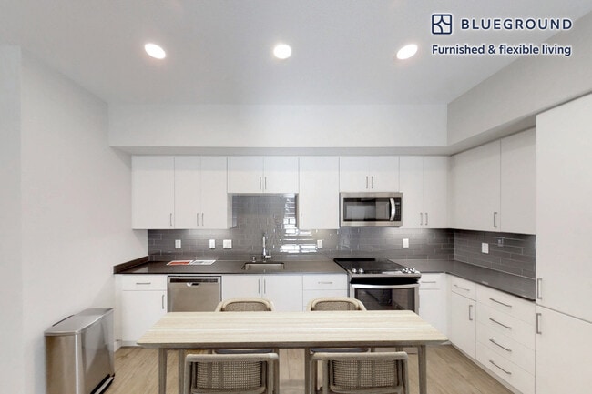 Foto del edificio - 6301 Shellmound St