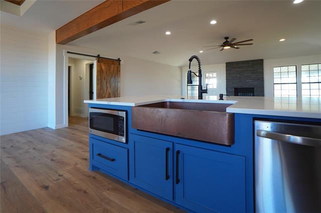 Foto del edificio - 2740 Rocki-Dell Ln