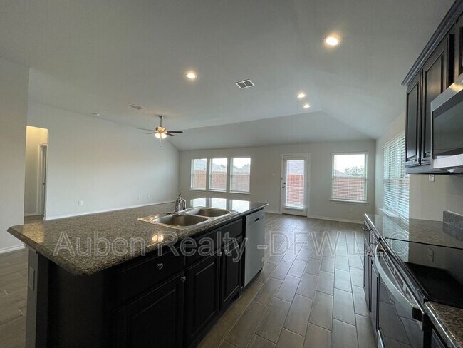 Foto del edificio - 6312 Wright Armstrong St