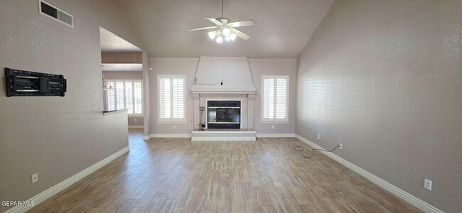 Foto del edificio - 1365 Desert Canyon Dr