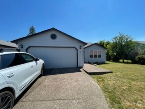 Building Photo - 59 SW Palatial Pl