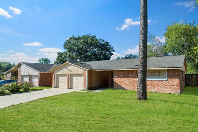 Foto del edificio - 14407 Cypress Branch Dr