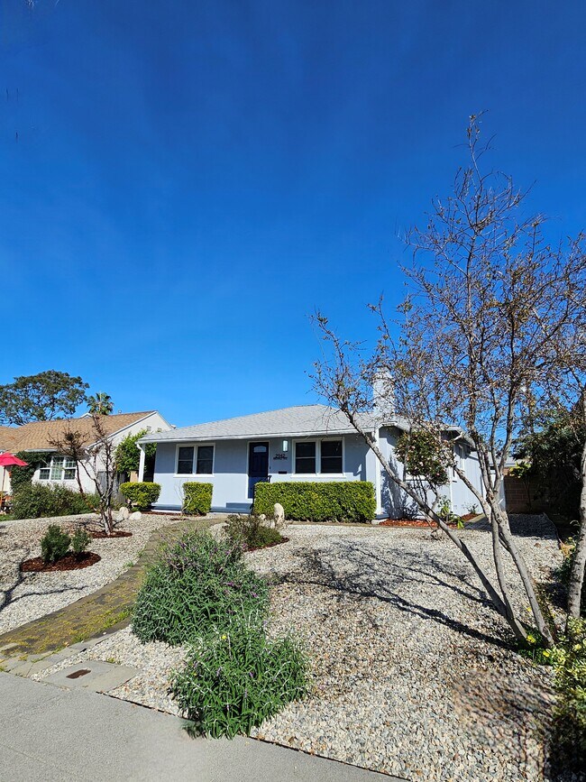 Foto del edificio - 2942 Midvale Ave