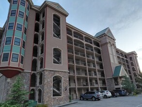 Building Photo - 210 Roaring Fork Rd