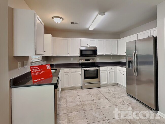 Foto del edificio - 6915 Aulton Link Ct