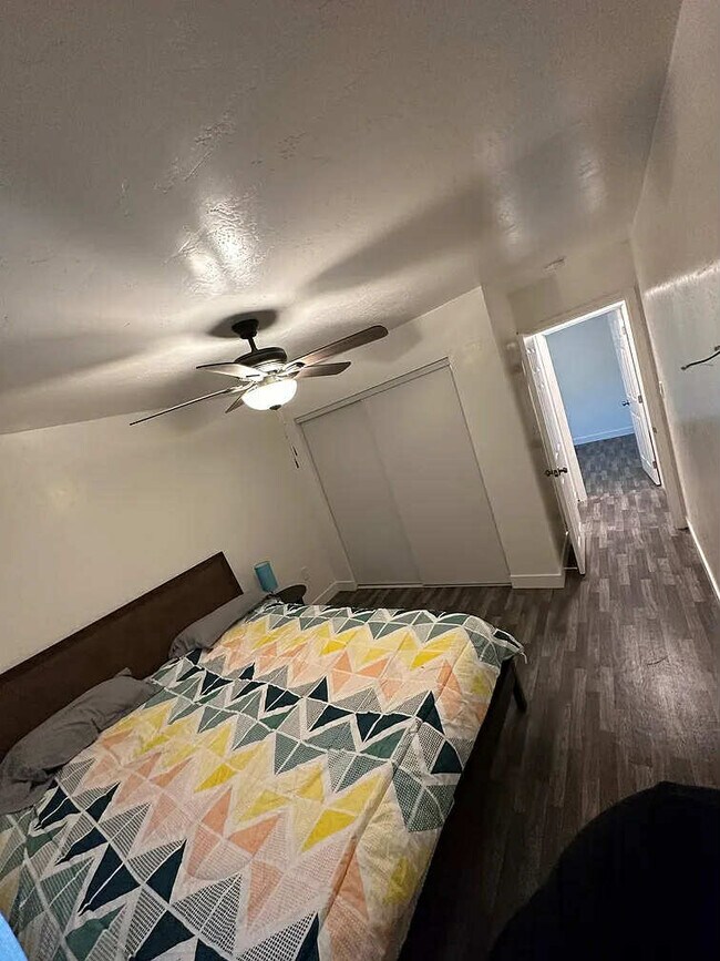 Foto del edificio - 6427 Shaules Ave