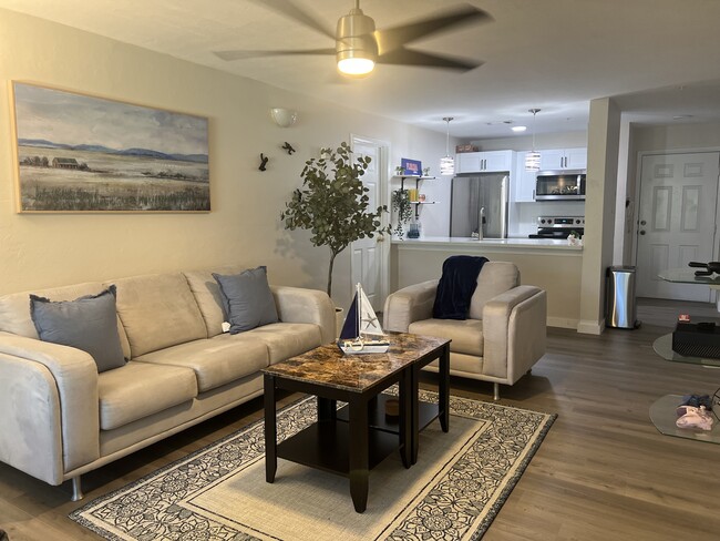 Foto del edificio - 3800 SW 20th Ave