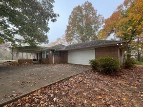 Building Photo - 4645 E Andrew Johnson Hwy