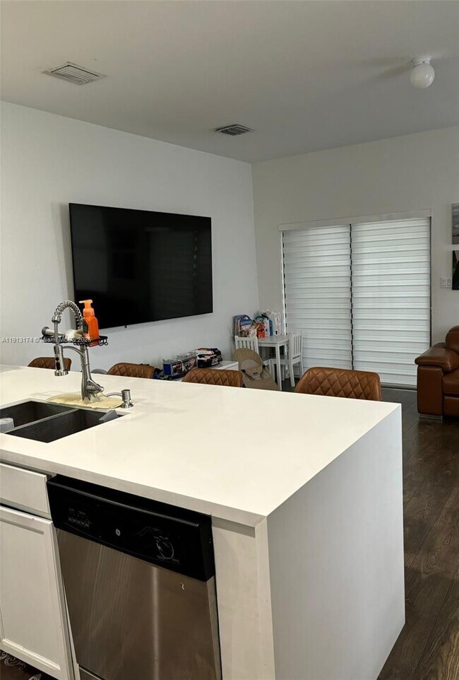 Foto del edificio - 8986 W 35th Way