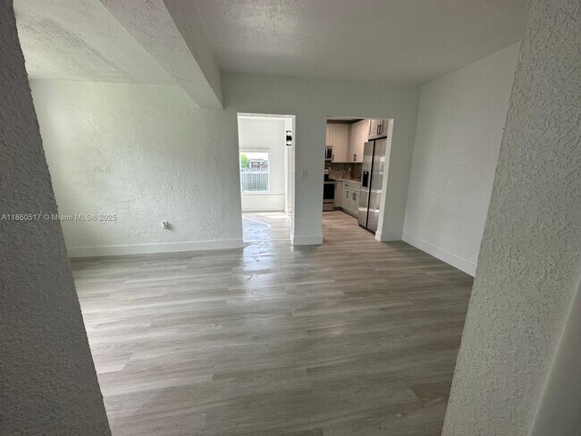 Building Photo - 1090 NW 77th St