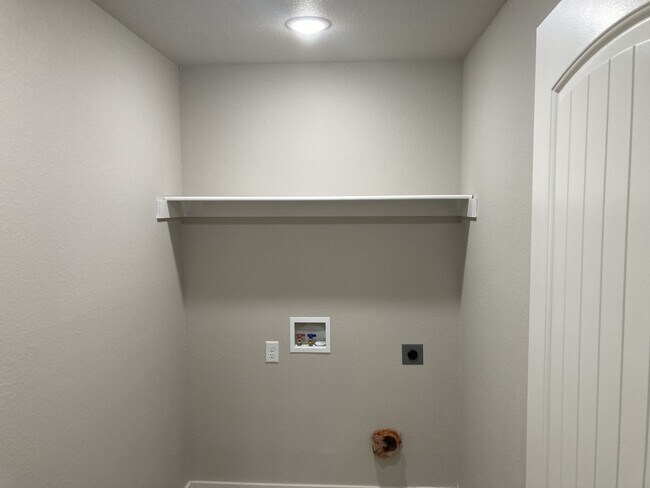 Building Photo - 10423 Preston Ct
