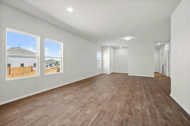 Foto del edificio - 11712 Domenico Cv