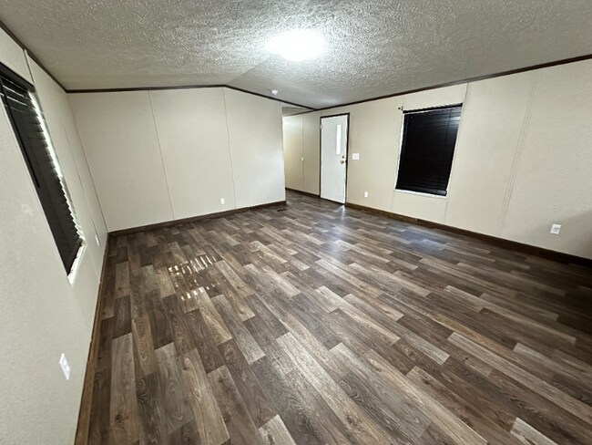 Building Photo - 828 Magnolia St