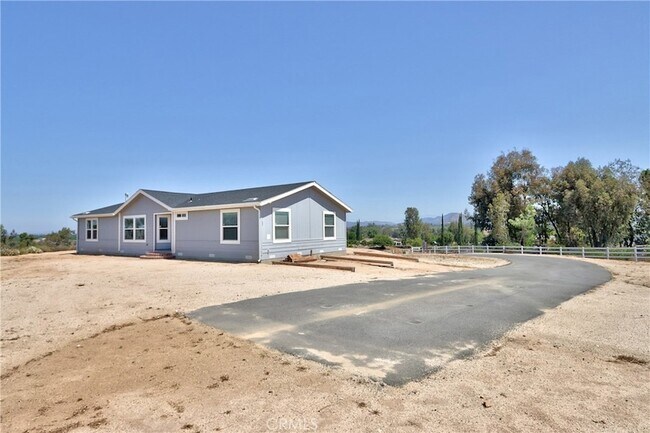 Foto del edificio - 35890 Meadow Ridge Rd