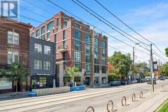 Building Photo - 901 Queen St W
