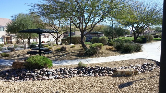 Foto del edificio - 9353 Leaping Deer Pl