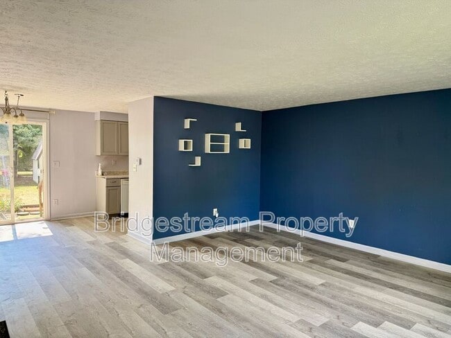 Building Photo - 1381 Firethorne Dr