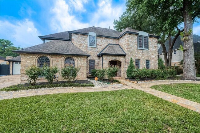 Building Photo - 15511 Rana Ct