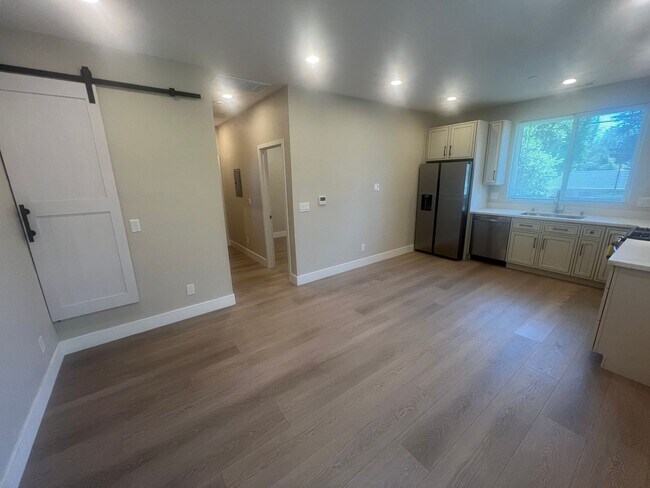 Foto del edificio - Be the very first to live in this gorgeous, newly constructed 2-bed, 2-bath accessory dwelling un...
