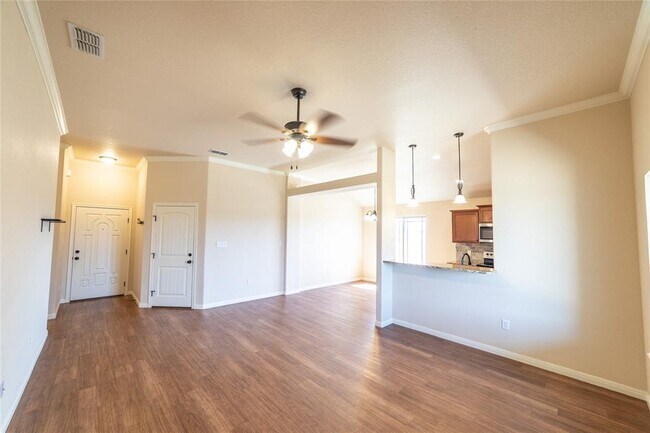 Foto del edificio - 6866 Jennings Dr