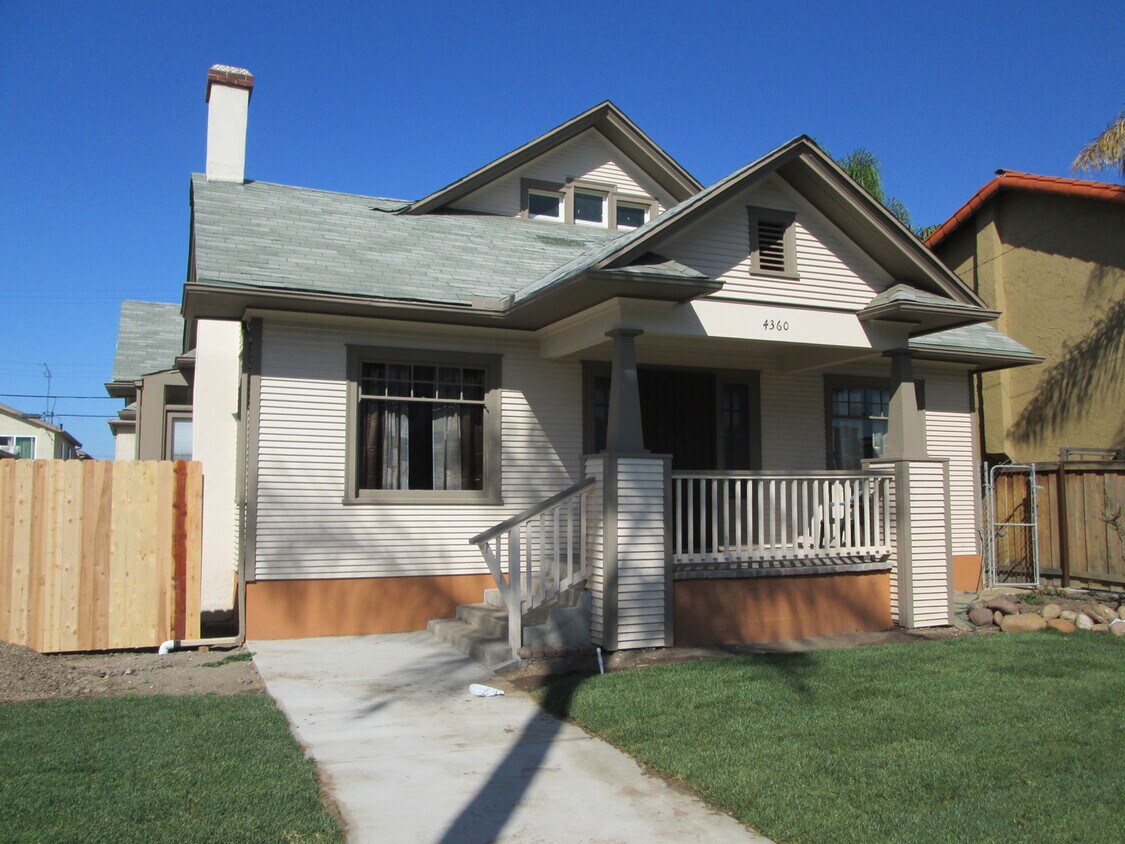 Foto principal - Large Fully Remodeled 4 Bedroom Craftsman ...