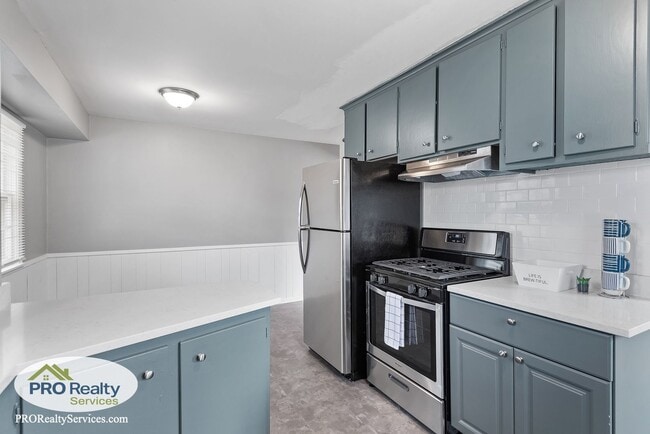 Building Photo - 431 Egret Blvd NW