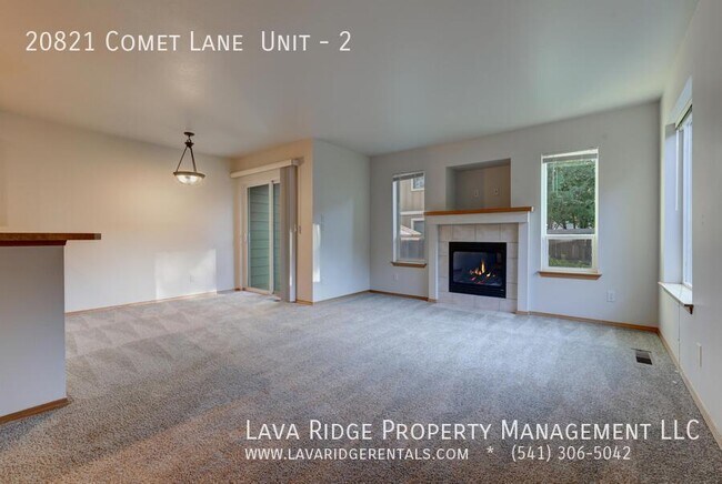 Building Photo - 20821 Comet Ln