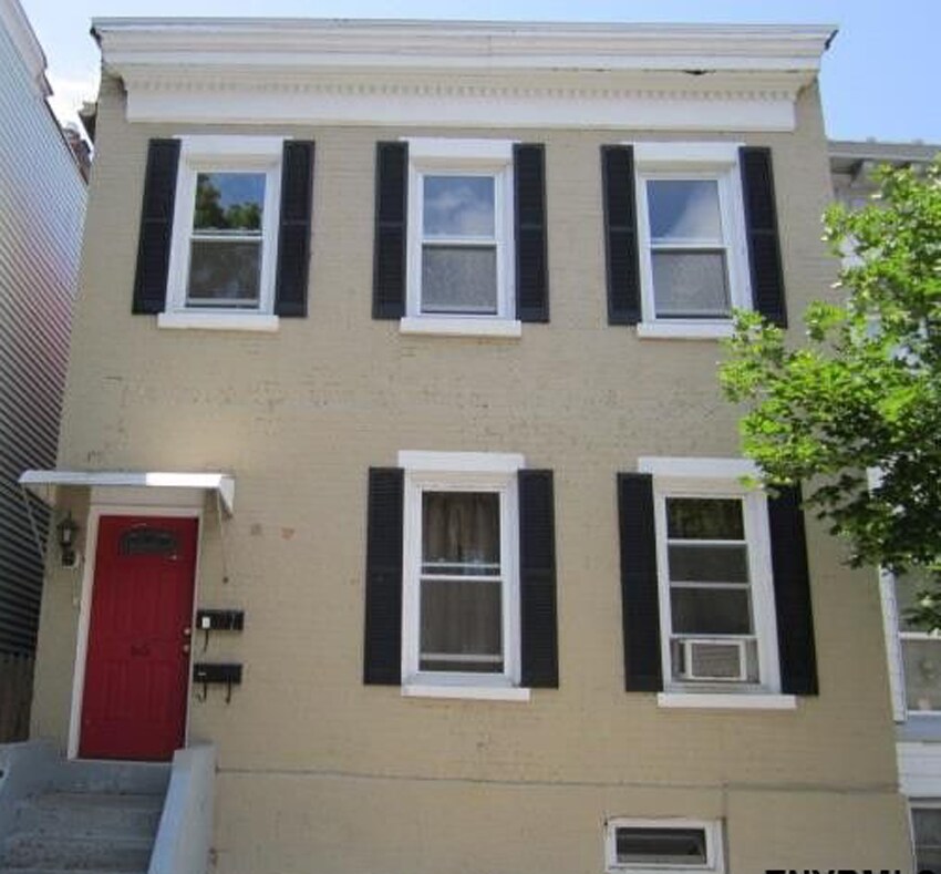 Front - 65 Hill St