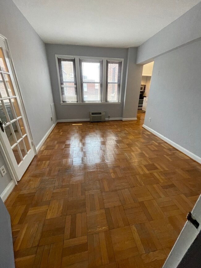 Foto del edificio - 1010 25th St NW