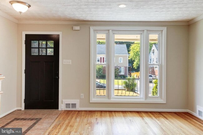 Foto del edificio - 2308 Mary Baldwin Dr