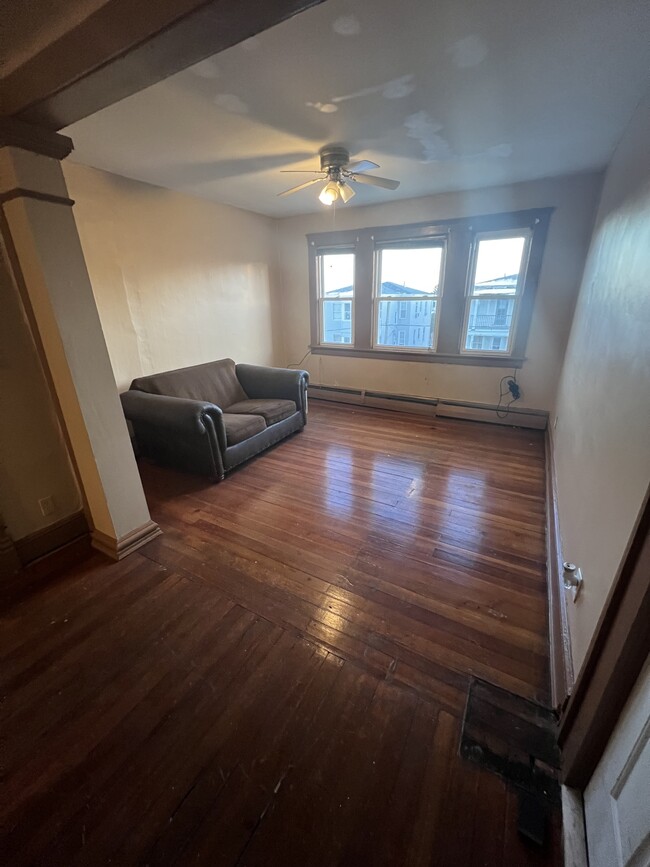 Foto del edificio - 118 Barker St