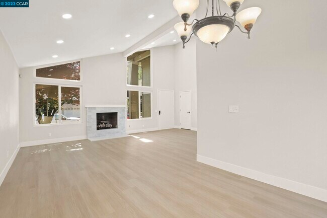 Building Photo - 4412 Sugarland Ct