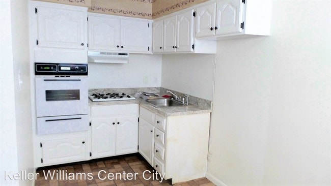 Building Photo - 2 br, 1 bath House - 2819 s 10th St