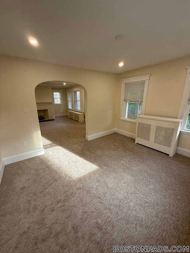 Building Photo - 101 Kilsyth Rd