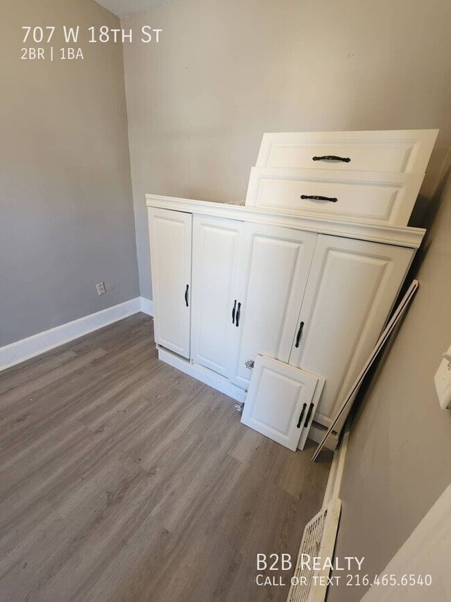 Foto del edificio - 707 W 18th St