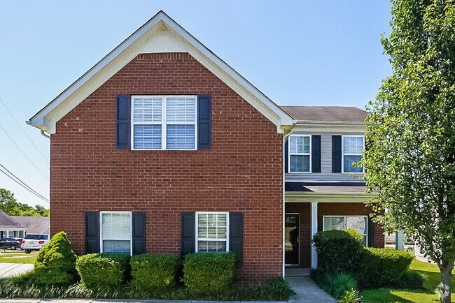 Building Photo - 5051 Preserve Blvd