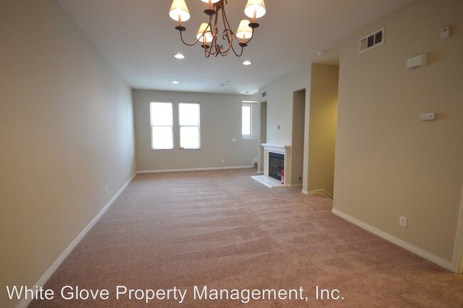 Building Photo - 4 br, 3 bath House - 330 Depot Court