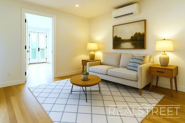 Foto del edificio - 1734 Nostrand Ave