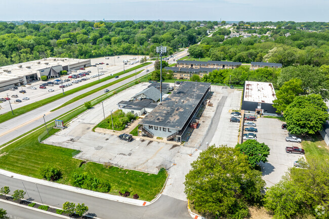 Building Photo - The View on Hickman
