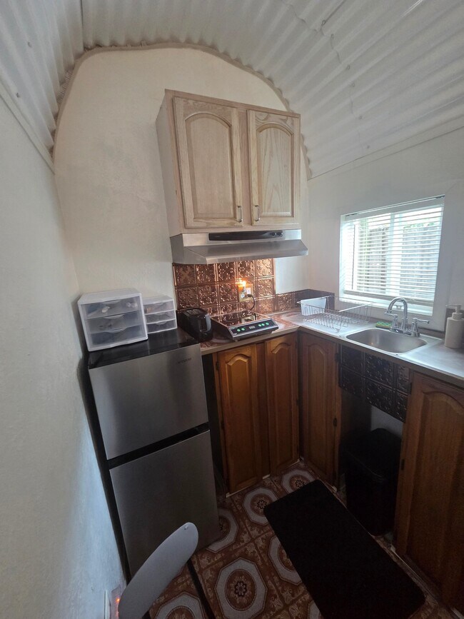 Foto del edificio - 1320 E Louise Ave