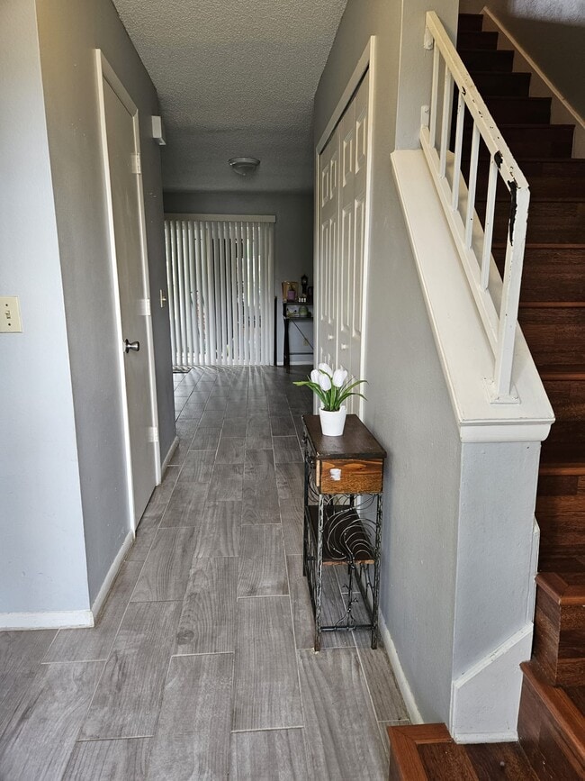 Building Photo - 2150 Whitewood Ct
