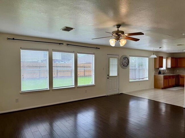 Building Photo - 3114 Holly Ranch Dr